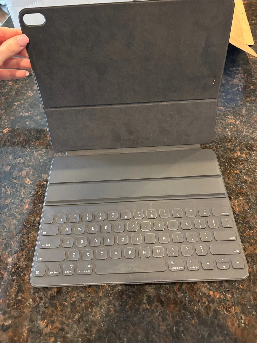 Apple Smart Keyboard Folio - Charcoal Gray